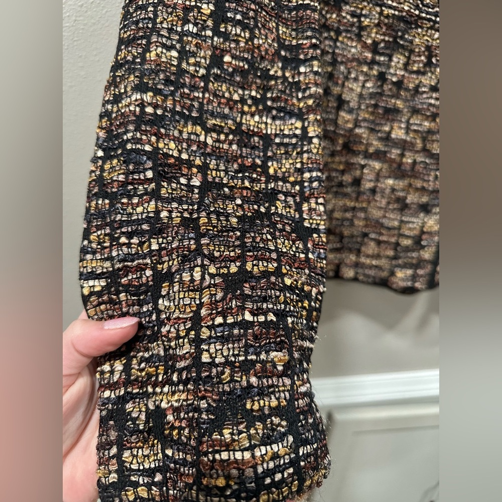 St. John Tweed Pattern Blazer - image 6